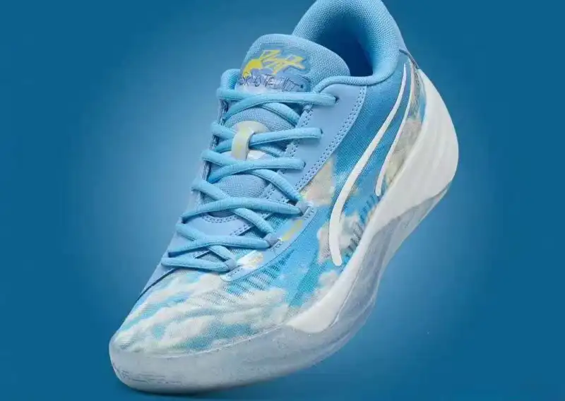 乐鱼体育-施罗德今日穿着蓝天白云配色All-Pro Nitro，得到24分10助攻