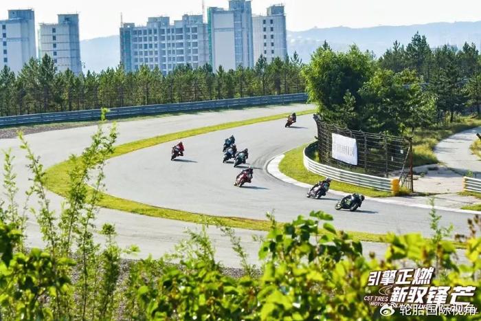 乐鱼体育-2025 CST正新轮胎摩托文化嘉年华·鄂尔多斯站成功举办！