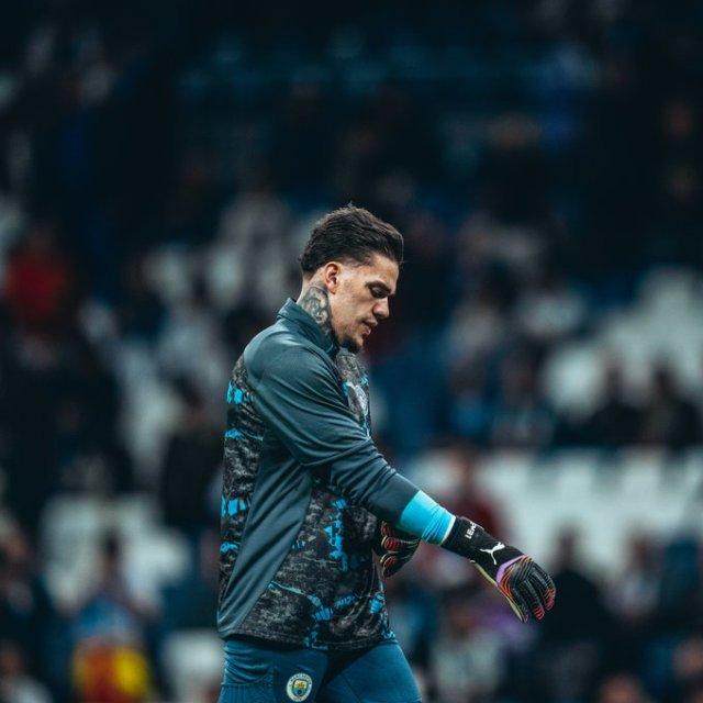 1745626124622008268.jpg 【早报】战又不战,退又不退,却是何故?