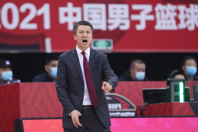 【夜读】阿圭罗返厂大修三个月 巴萨锋线又没人了